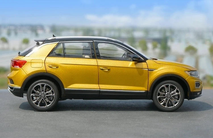 [OEM] 1:18 Volkswagen 2017 T-Roc Gold Model Car Die-Cast
