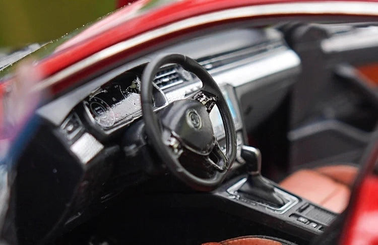 [OEM] 1:18 Volkswagen 2018 Arteon Red Model Car Die-Cast