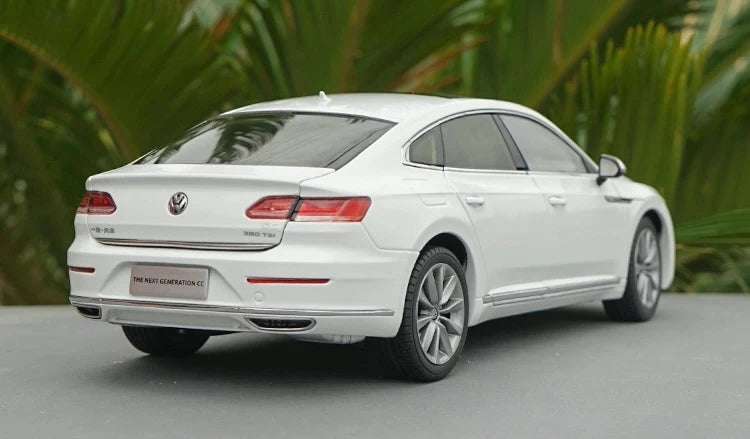 [OEM] 1:18 Volkswagen 2018 Arteon White Model Car Die-Cast