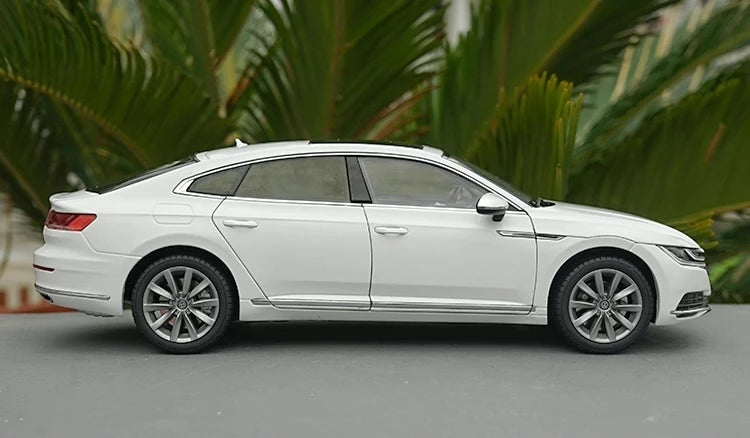 [OEM] 1:18 Volkswagen 2018 Arteon White Model Car Die-Cast