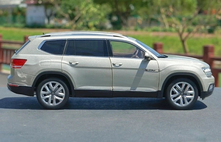 [OEM] 1:18 Volkswagen 2018 Atlas Teramont Silver Model Car Die-Cast