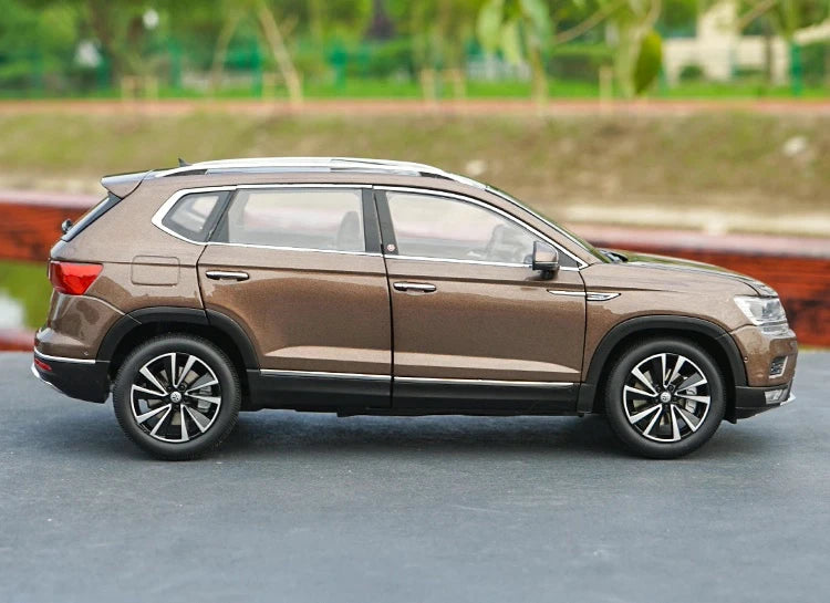 [OEM] 1:18 Volkswagen 2018 Taos Tharu ブラウン モデルカー Die-Cast