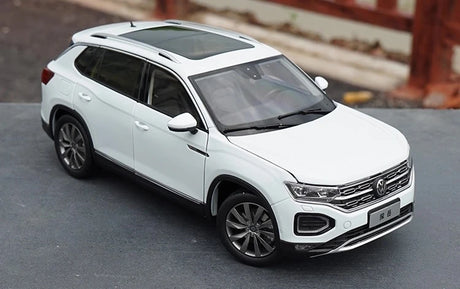 [OEM] 1:18 Volkswagen 2018 Tayron White Model Car Die-Cast