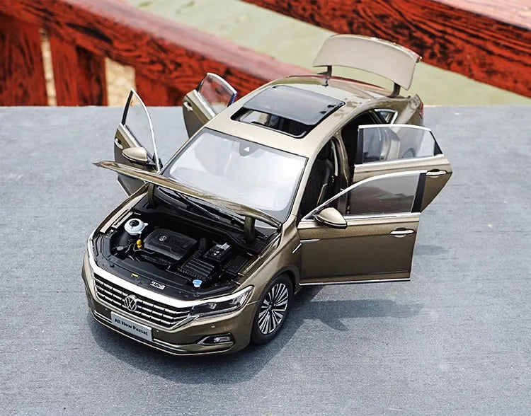 [OEM] 1:18 Volkswagen 2019 Passat oro modellino di auto Die-Cast