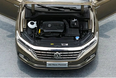[OEM] 1:18 Volkswagen 2019 Passat Gold Model Car Die-Cast