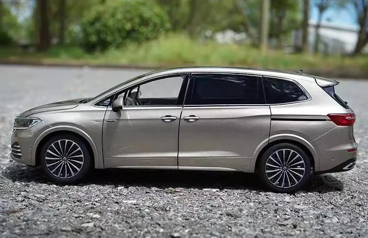 [OEM] 1:18 Volkswagen 2020 Viloran Gold Model Car Die-Cast