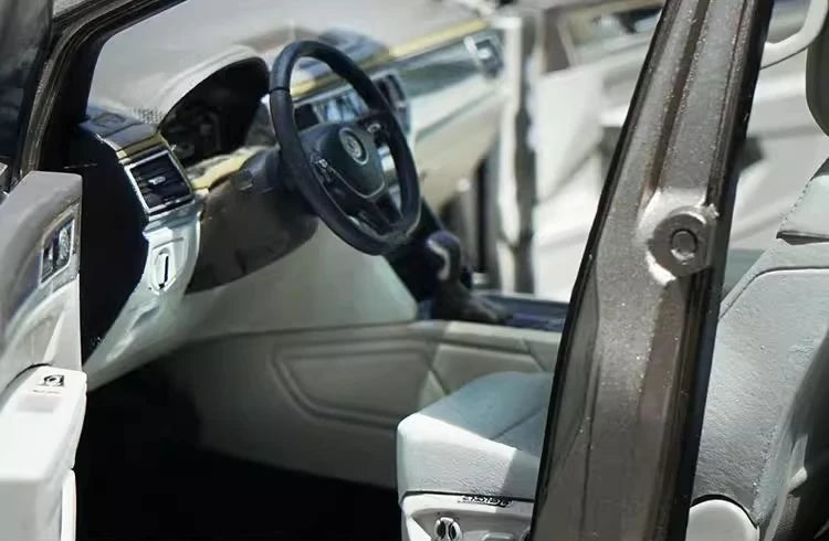 [OEM] 1:18 Volkswagen 2020 Viloran Gold Model Car Die-Cast