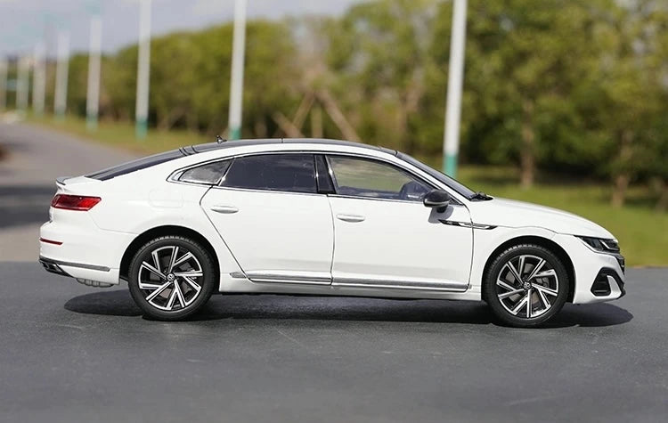 [OEM] 1:18 Volkswagen 2021 Arteon White Model Car Die-Cast