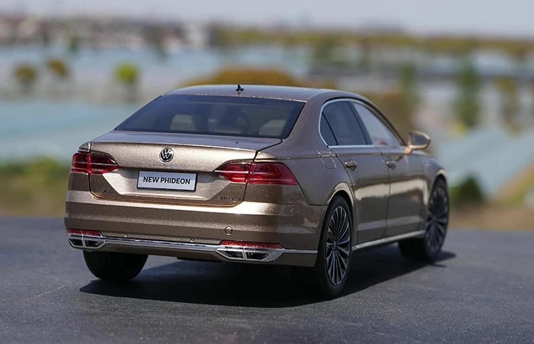 [OEM] 1:18 Volkswagen 2021 Phideon oro modellino di auto Die-Cast