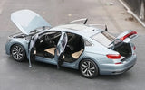 [OEM] 1:18 Volkswagen 2022 Passat 330TSI Starry blauw modelauto Die-Cast