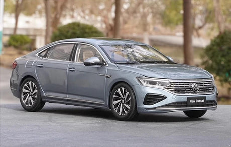 [OEM] 1:18 Volkswagen 2022 Passat Blue Model Car Die-Cast