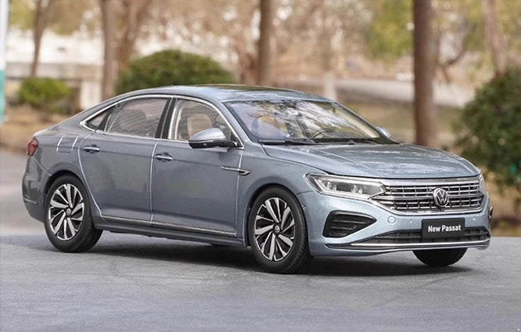 [OEM] 1:18 Volkswagen 2022 Passat Blue Model Car Die-Cast