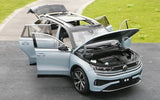 [OEM] 1:18 Volkswagen 2022 Tavendor Blue Model Car Die-Cast