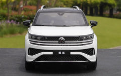 [OEM] 1:18 Volkswagen 2022 Tavendor White Model Car Die-Cast