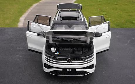 [OEM] 1:18 Volkswagen 2022 Tavendor White Model Car Die-Cast