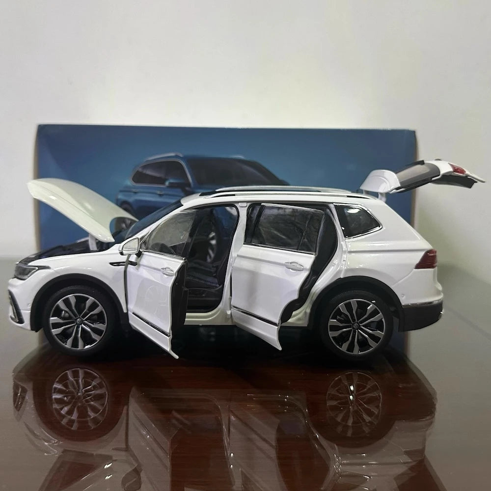 [OEM] 1:18 Volkswagen 2022 Tiguan L White Model Car Die-Cast