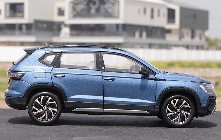 [OEM] 1:18 Volkswagen 2023 Taos Tharu Blue Model Car Die-Cast