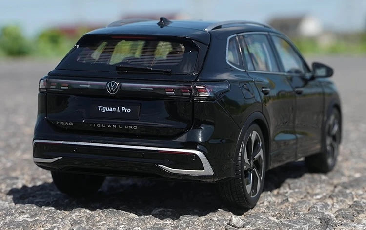 [OEM] 1:18 Volkswagen 2024 Tiguan L Black Model Car Die-Cast