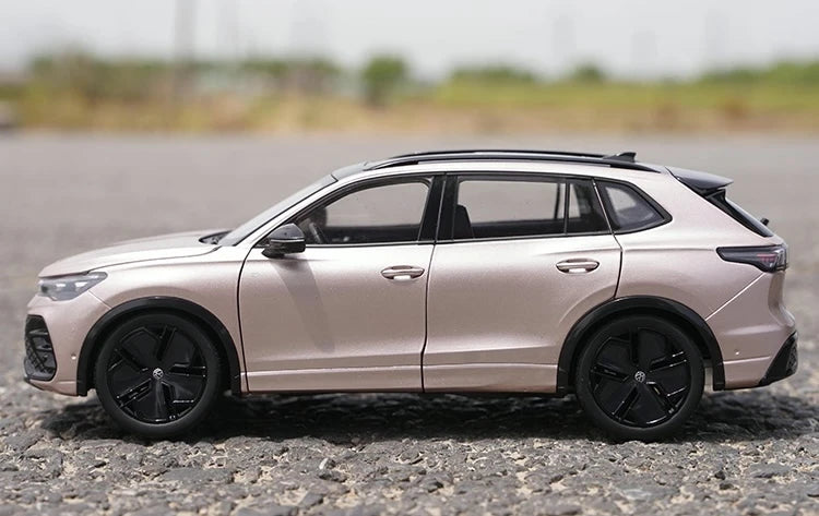 [OEM] 1:18 Volkswagen 2024 Tiguan L Pink Model Car Die-Cast