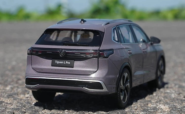 [OEM] 1:18 Volkswagen 2024 Tiguan L Purple Model Car Die-Cast