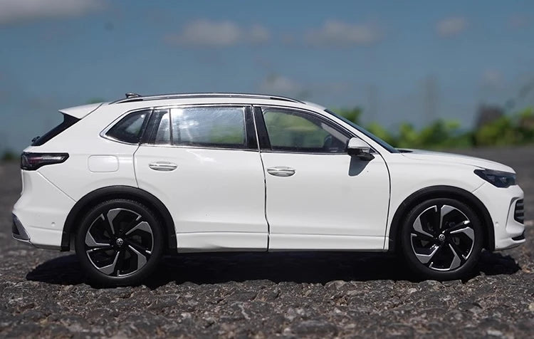 [OEM] 1:18 Volkswagen 2024 Tiguan L blanc voiture miniature Die-Cast