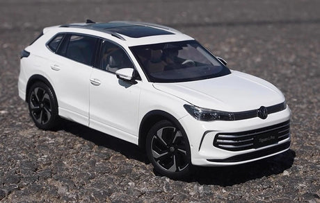 [OEM] 1:18 Volkswagen 2024 Tiguan L White Model Car Die-Cast