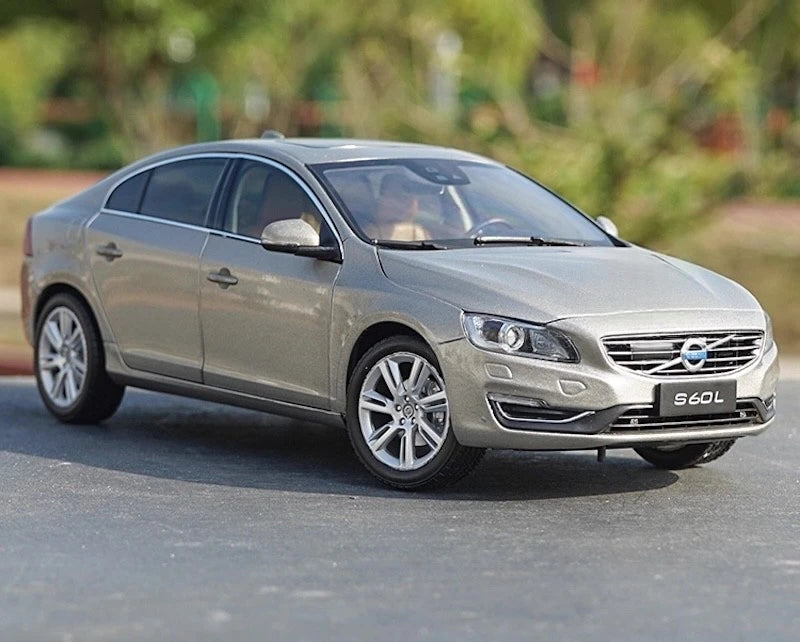 [OEM] 1:18 Volvo 2014 S60L Gold Model Car Die-Cast