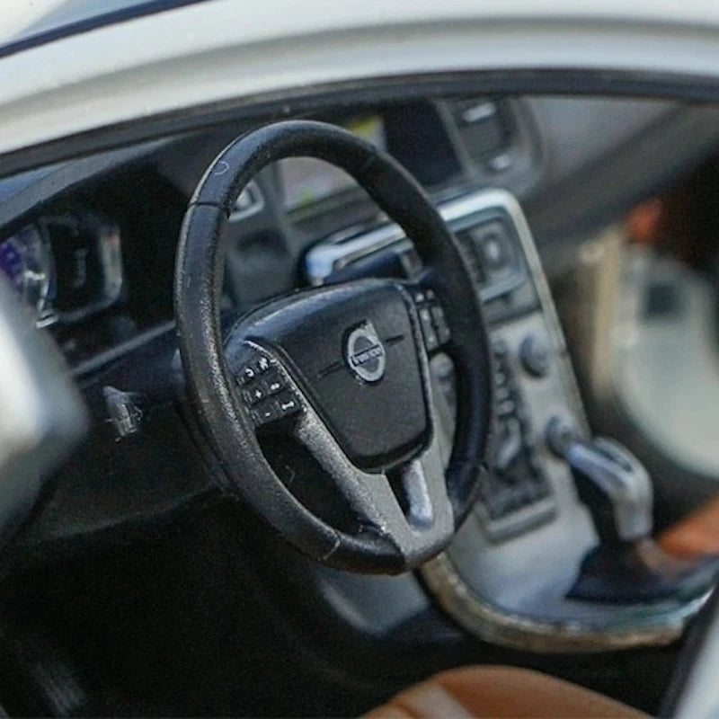[OEM] 1:18 Volvo 2014 S60L bianco modellino di auto Die-Cast