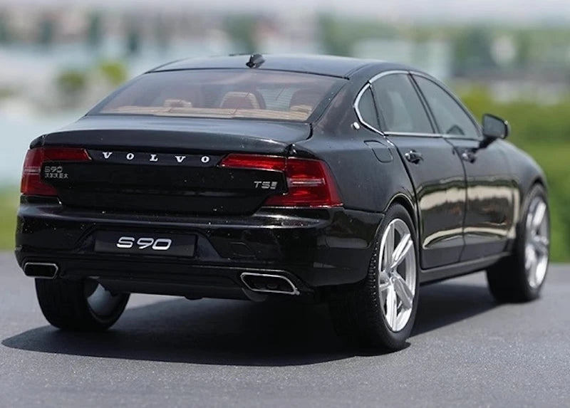 [OEM] 1:18 Volvo 2015 S90 Black Model Car Die-Cast