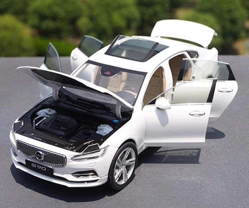 [OEM] 1:18 Volvo 2015 S90 White Model Car Die-Cast