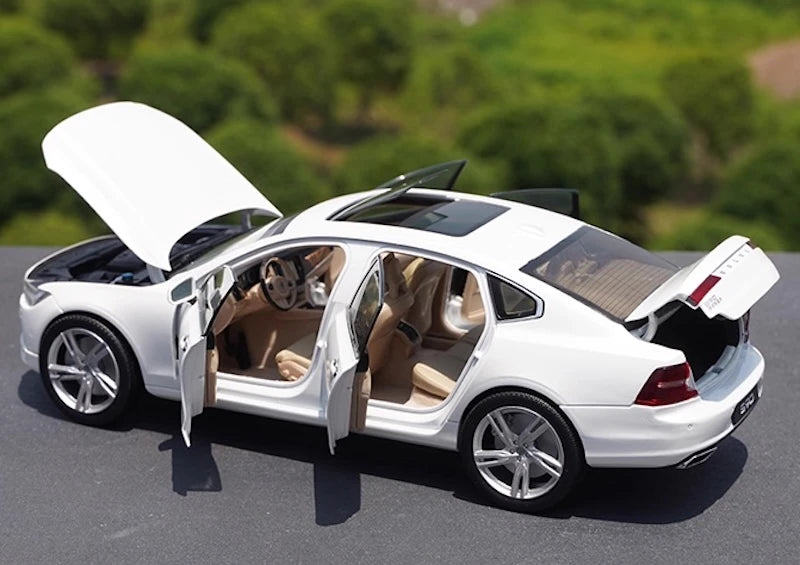 [OEM] 1:18 Volvo 2015 S90 bianco modellino di auto Die-Cast