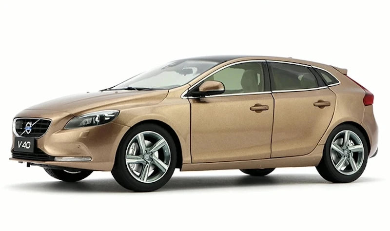 [OEM] 1:18 Volvo 2016 V40 Brown Model Car Die-Cast