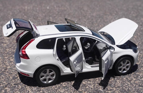 [OEM] 1:18 Volvo 2016 XC60 White Model Car Die-Cast