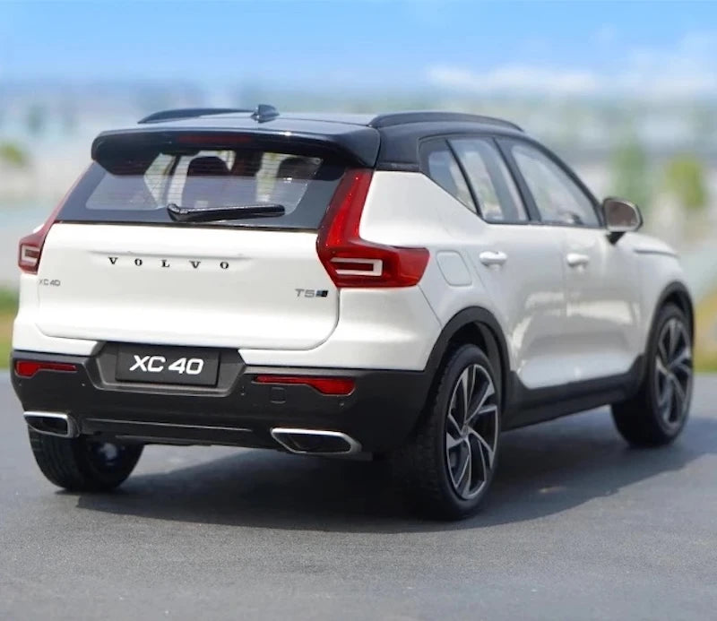 [OEM] 1:18 Volvo 2018 XC40 White Model Car Die-Cast