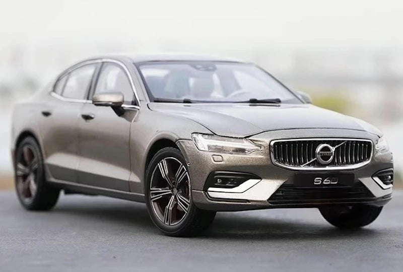 [OEM] 1:18 Volvo 2020 S60 oro modellino di auto Die-Cast
