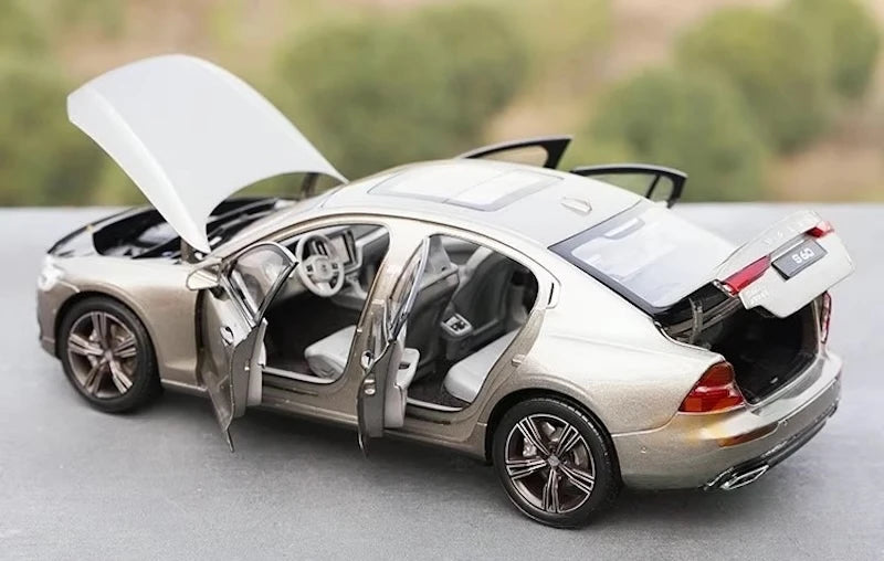 [OEM] 1:18 Volvo 2020 S60 oro modellino di auto Die-Cast