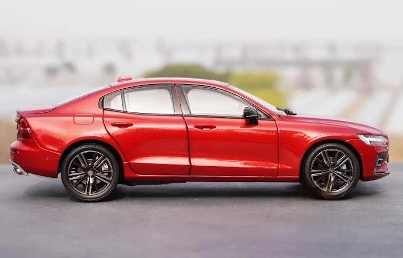 [OEM] 1:18 Volvo 2022 S60 Red Model Car Die-Cast
