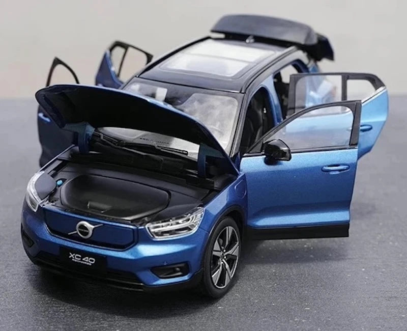 [OEM] 1:18 Volvo 2022 XC40 Blue Model Car Die-Cast