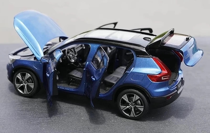 [OEM] 1:18 Volvo 2022 XC40 Blue Model Car Die-Cast