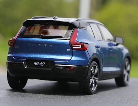 [OEM] 1:18 Volvo 2022 XC40 Blue Model Car Die-Cast