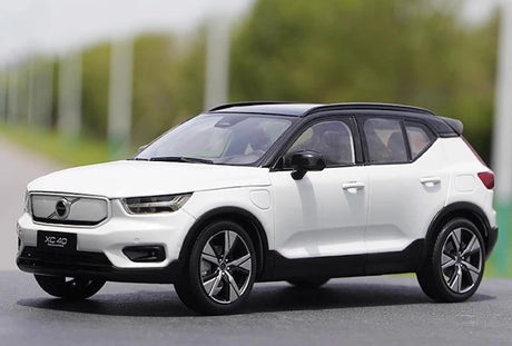 [OEM] 1:18 Volvo 2022 XC40 White Model Car Die-Cast