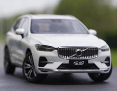 [OEM] 1:18 Volvo 2022 XC60 White Model Car Die-Cast