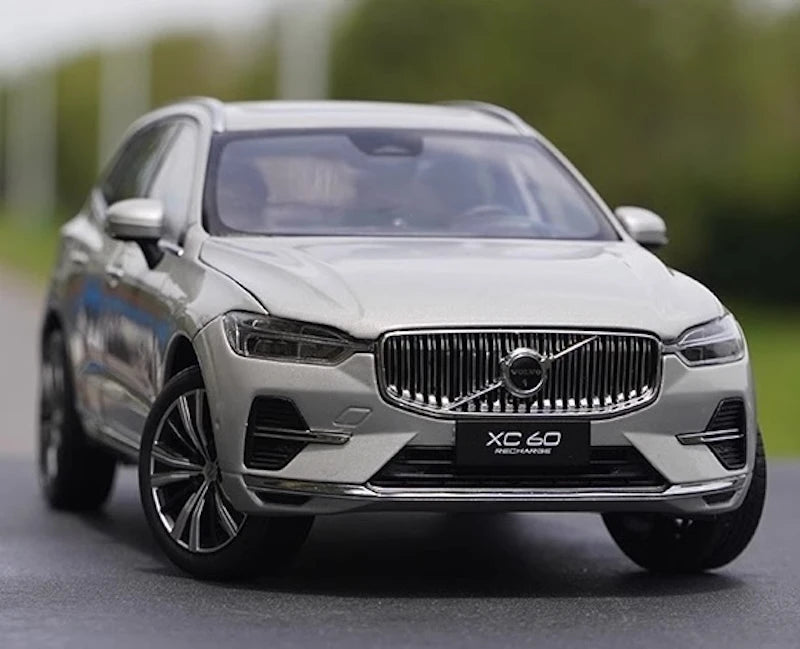 [OEM] 1:18 Volvo 2022 XC60 Silver Model Car Die-Cast