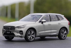 [OEM] 1:18 Volvo 2022 XC60 Silver Model Car Die-Cast