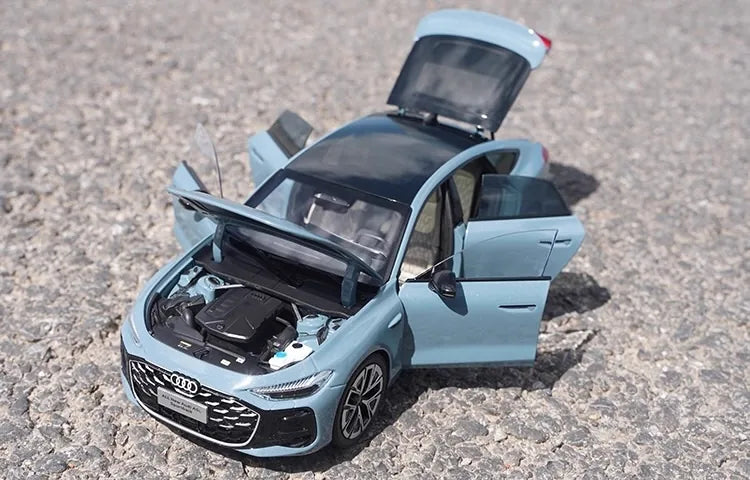 [OEM] 1:18 Audi 2023 A5L Sportback Blue Model Car Die-Cast