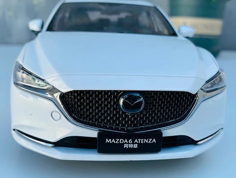 [OEM] 1:18 Mazda 2020 CX-30 White Model Car Die-Cast