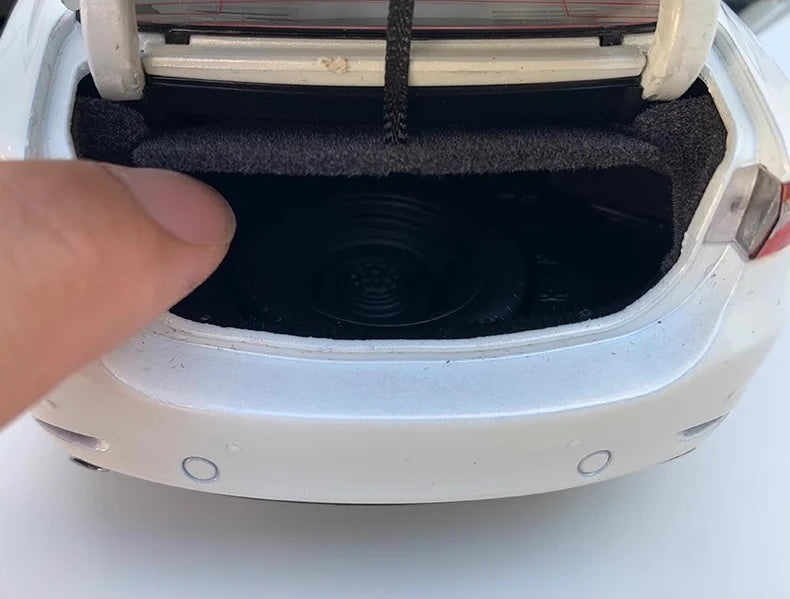 [OEM] 1:18 Mazda 2020 CX-30 White Model Car Die-Cast