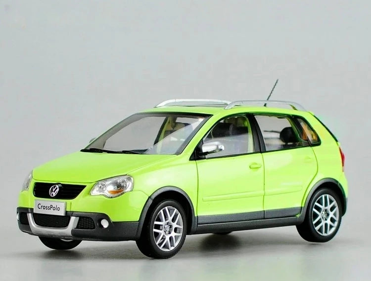 [OEM] 1:18 Volkswagen 2007 Crosspolo Green Model Car Die-Cast