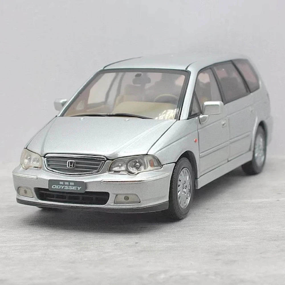 [OEM] 1:24 Honda 1999 Odyssey argento modellino di auto Die-Cast