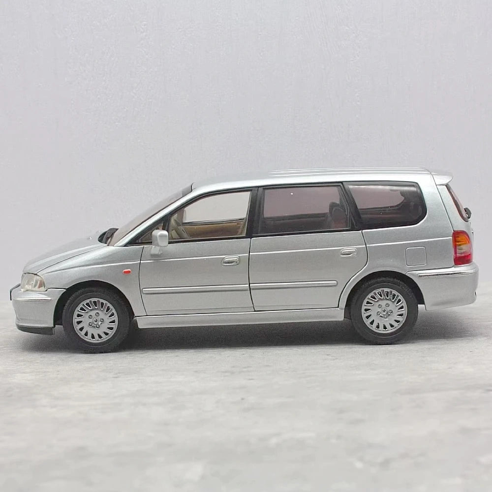 [OEM] 1:24 Honda 1999 Odyssey argento modellino di auto Die-Cast